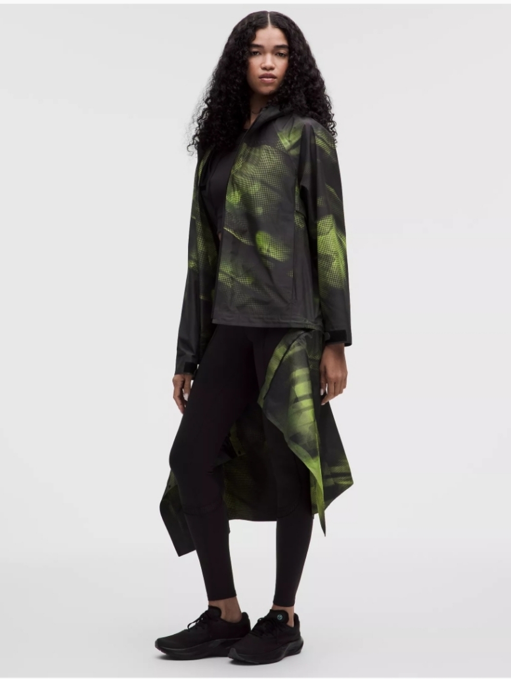 Lululemon / SLNSH Collection Raincoat